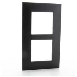 Valena Next plaque 2 postes vert entraxe 57mm noir