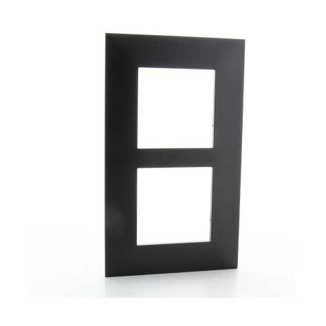 Valena Next plaque 2 postes vert entraxe 57mm noir Valena Next plaque 2 postes vert entraxe 57mm noir
