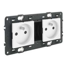 Valena Next prise 2x2P+T précâblée appareil complet blanc à vis