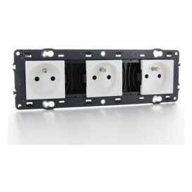 Valena Next prise 3x2P+T précâblée appareil complet blanc à vis