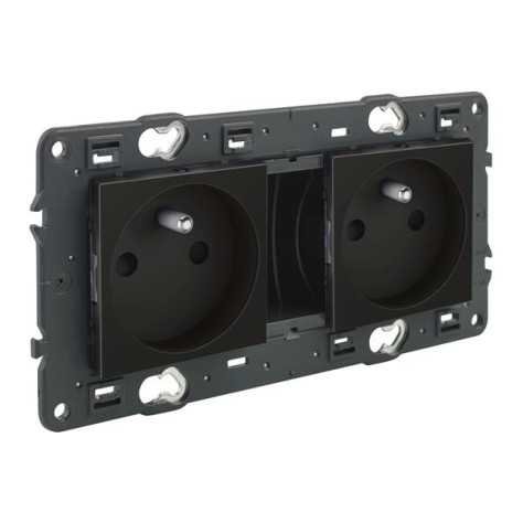 Valena Next prise 2x2P+T précâblée appareil complet noir à vis Valena Next prise 2x2P+T précâblée appareil complet noir à vis