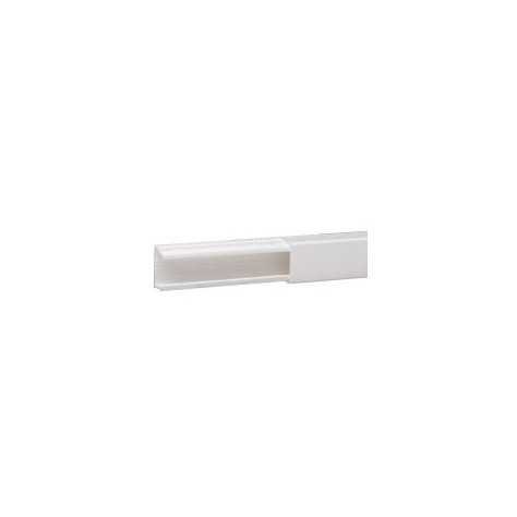 Moulure DLP section 32 x 20 mm blanc RAL 9010 - long. 2,1 m Moulure DLP section 32 x 20 mm blanc RAL 9010 - long. 2,1 m
