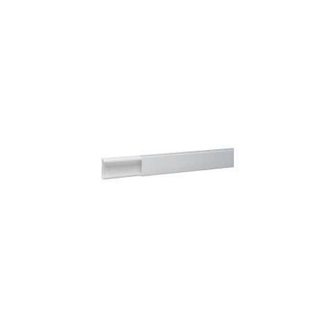 Moulure DLP section 40 x 16 mm blanc RAL 9010 - 2,1 m Moulure DLP section 40 x 16 mm blanc RAL 9010 - 2,1 m