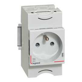 Prise de courant modulaire - 10/16 A 250 V - 2 P + T - 2,5 modules