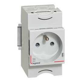 Prise de courant modulaire - 10/16 A 250 V - 2 P + T - 2,5 modules