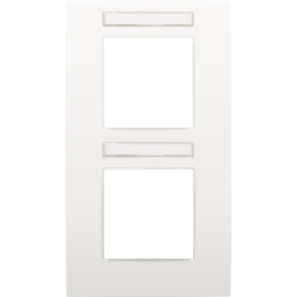 Plaque de recouvrement double avec un entraxe de 71 mm et un porte-étiquette transparent, couleur Niko Intense white