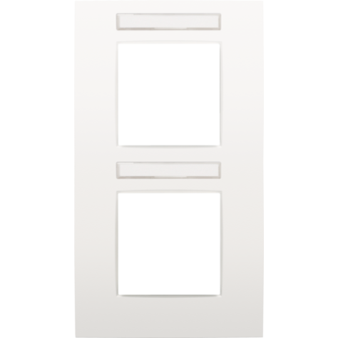 Plaque de recouvrement double avec un entraxe de 71 mm et un porte-étiquette transparent, couleur Niko Intense white Plaque de recouvrement double avec un entraxe de 71 mm et un porte-étiquette transparent, couleur Niko Intense white